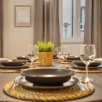Daire Ludwigscozyescape - Boutique Design Am Residenzschloss Mit Balkon, Neu Renoviert, Zentrale Lage, Helle Raeume, Boxspringbetten, Schnelles Wlan, Smart Tvs, Workspace, Modernes Designbad, Voll Ausgestattete Kueche, 24h Check-in, Fuer 6 Gaeste