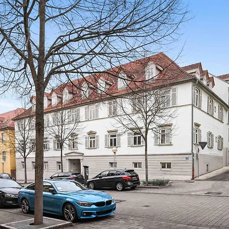 Ludwigscozyescape - Boutique Design Am Residenzschloss Mit Balkon, Neu Renoviert, Zentrale Lage, Helle Raeume, Boxspringbetten, Schnelles Wlan, Smart Tvs, Workspace, Modernes Designbad, Voll Ausgestattete Kueche, 24h Check-in, Fuer 6 Gaeste Ludwigsburg